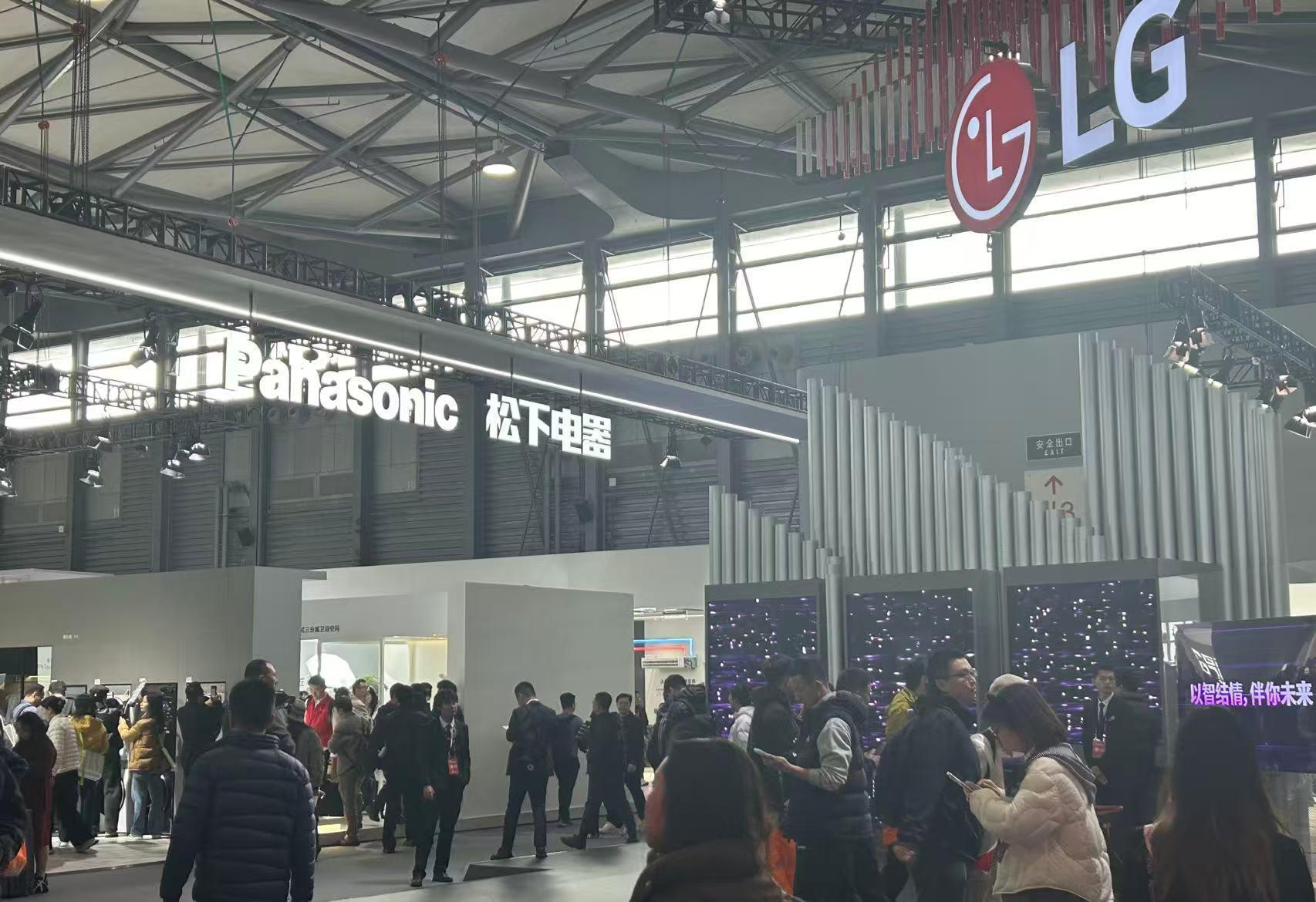 2026年全球产业变局:AI重塑朱格拉周期的新增长点 企业服务