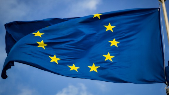  万亿消费礼包背后的宏观逻辑：春节假期发票抽奖与补贴政策的精准投放 新闻