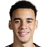  小插曲，穆西亚拉走到场边询问球迷组织为什么不积极支持球队 新闻 小插曲，穆西亚拉走到场边询问球迷组织为什么不积极支持球队 新闻