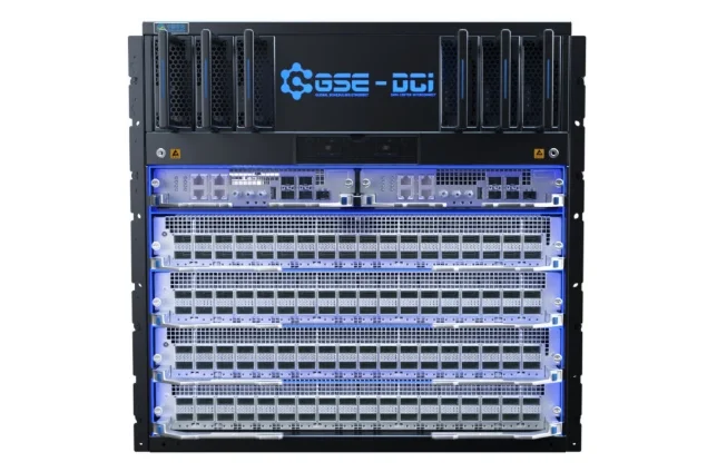 中国移动 MWC 2026 发布全球首台超百 T 智算互联路由器样机，吞吐量达 115.2Tbps 新闻