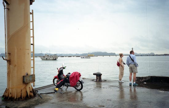 能源危机重塑利率预期；市场情绪转向谨慎；历史经验指引央行决策。