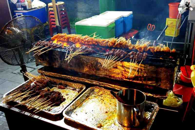  林昀儒首闯大满贯决赛，专注备战迎强敌；赛后笑谈沙嗲解压，这里地道美味诱人。 体育新闻