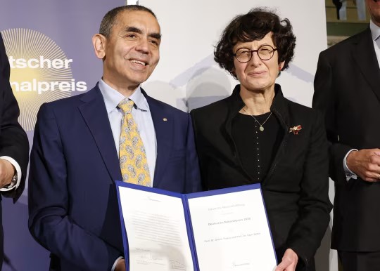 BioNTech 创始人离任在即，2026 年收入预期偏保守，早盘股价显著承压。 股票财经