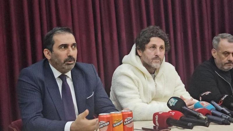  曼联门将位置迎来新格局，拉门斯迅速站稳脚跟；奥纳纳土超表现起伏，回归老特拉福德几无可能。 体育新闻