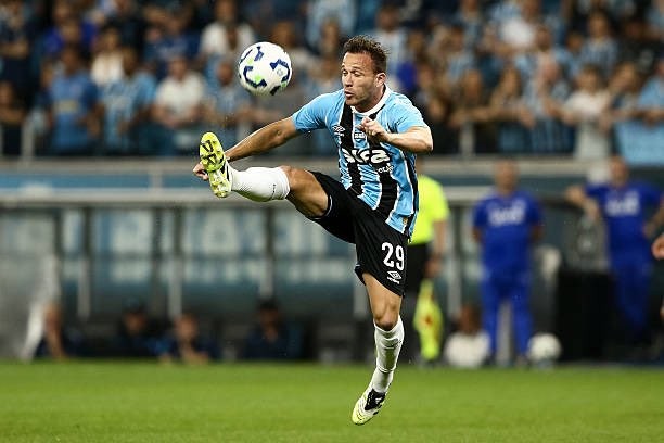  尤文图斯推进阿图尔离队进程；巴西中场有望永久加盟格雷米奥 体育新闻