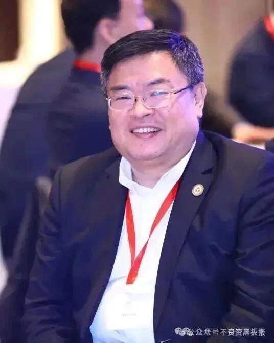  盈科律所掌门人梅向荣涉融资问题向警方自首；律所紧急回应切割，行业关注规模化风险。 新闻 盈科律所掌门人梅向荣涉融资问题向警方自首；律所紧急回应切割，行业关注规模化风险。 新闻 盈科律所掌门人梅向荣涉融资问题向警方自首；律所紧急回应切割，行业关注规模化风险。 新闻