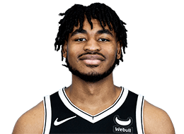  托马斯遭遇职业转折；雄鹿裁员决定引发讨论；球员未来发展面临新考验。 体育新闻